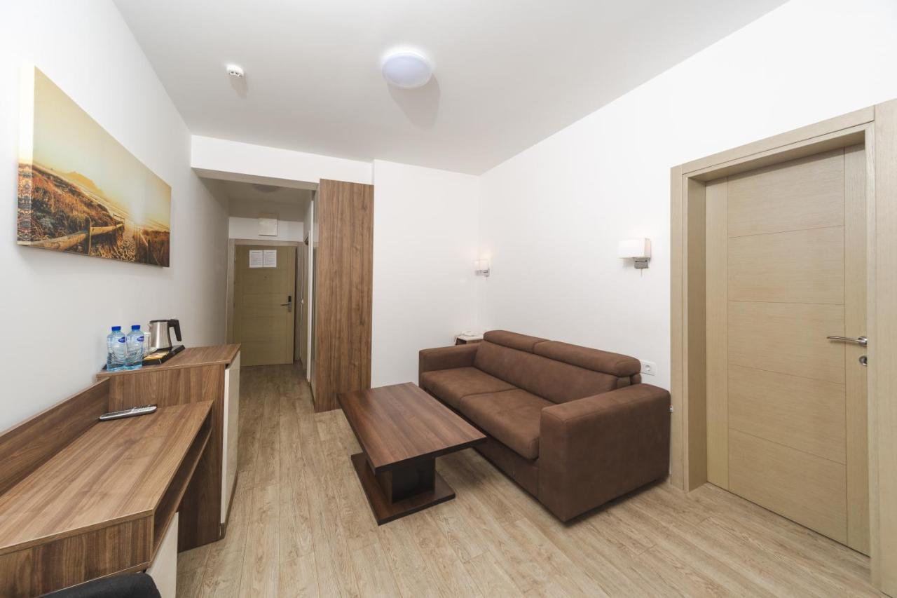 Hotel 219 Будва Экстерьер фото