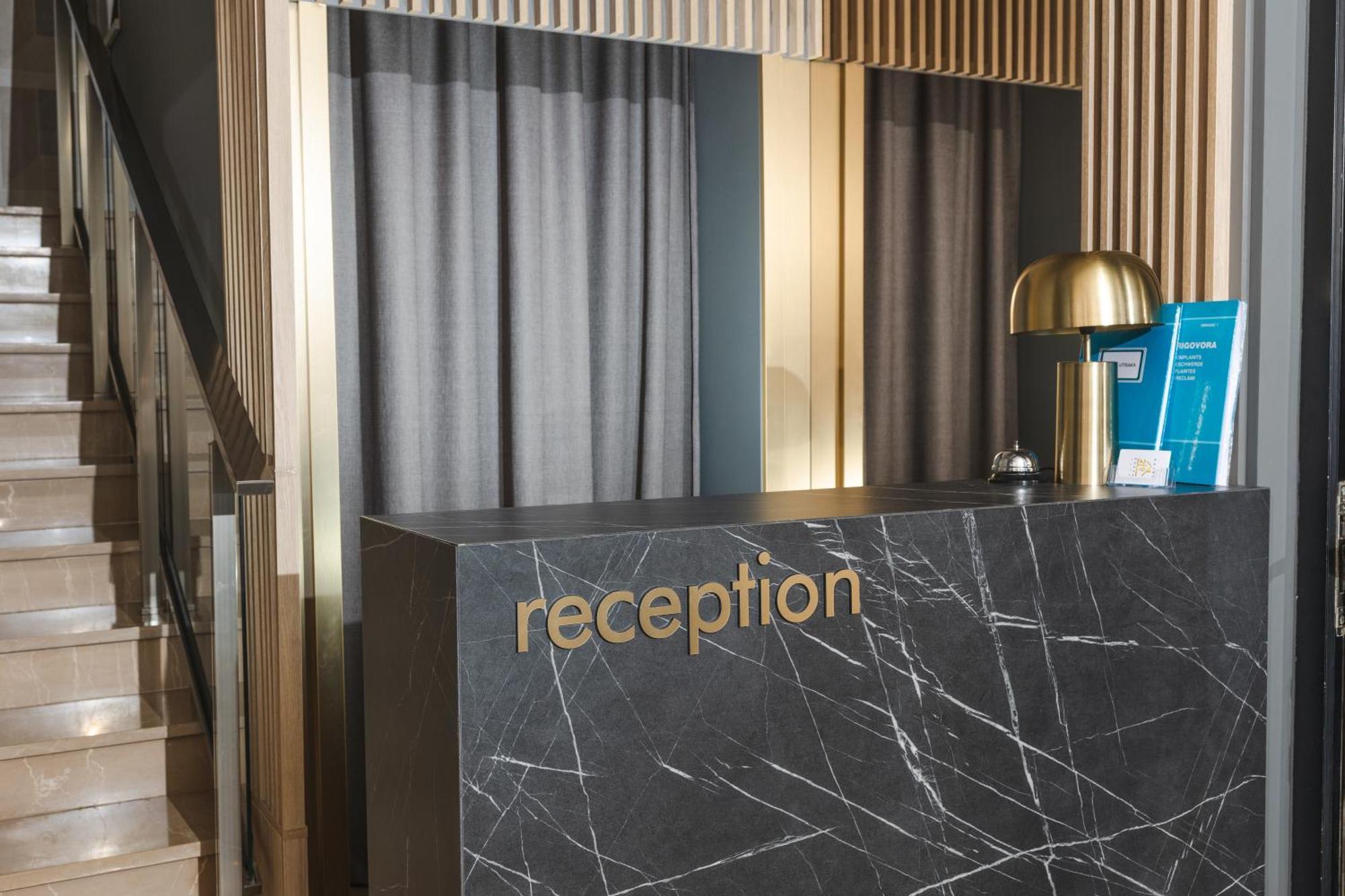 Hotel 219 Будва Экстерьер фото