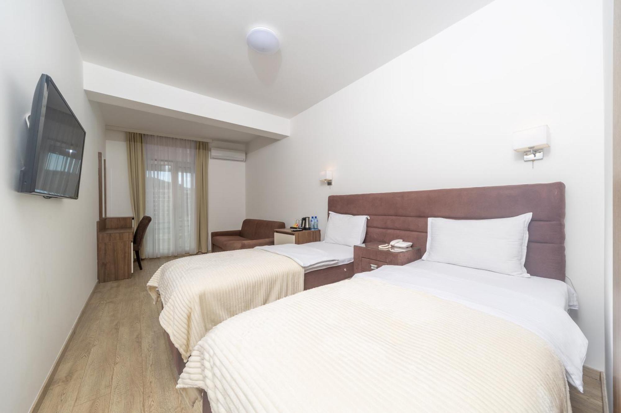 Hotel 219 Будва Экстерьер фото