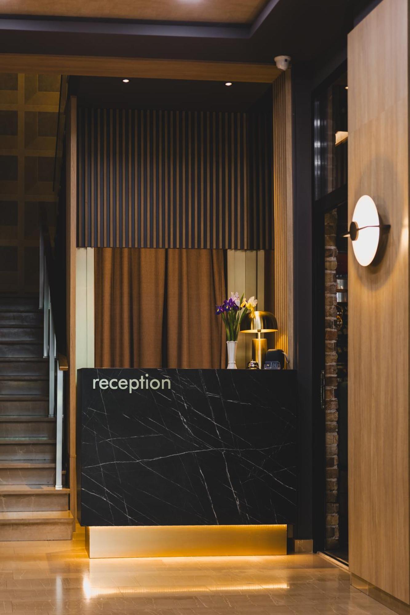 Hotel 219 Будва Экстерьер фото