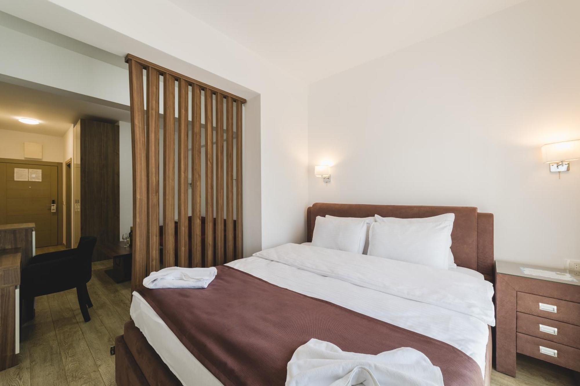 Hotel 219 Будва Экстерьер фото