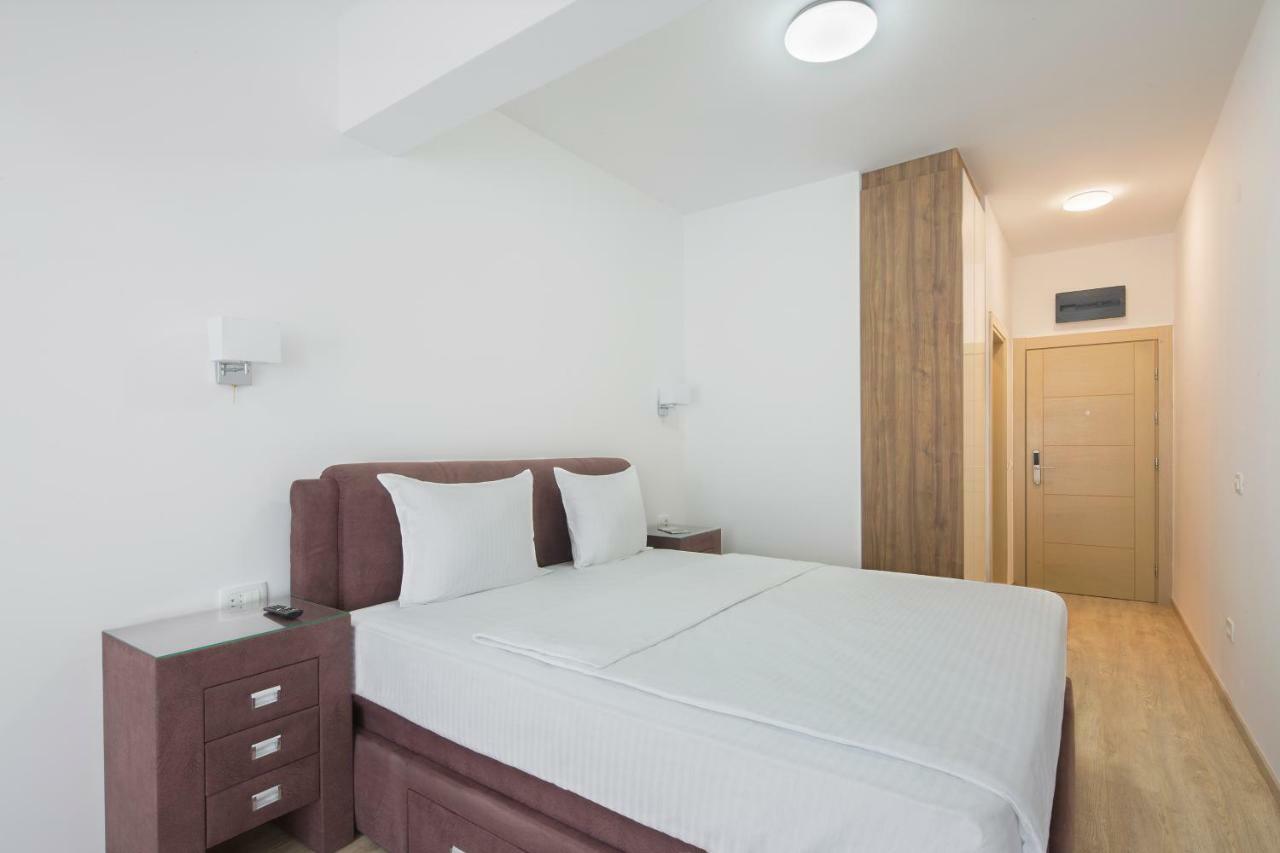 Hotel 219 Будва Экстерьер фото